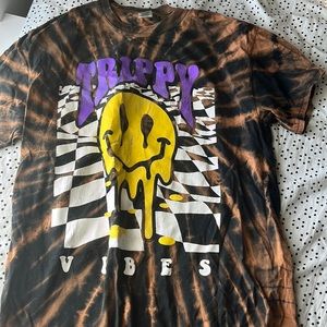 M unisex trippy vibes t shirt